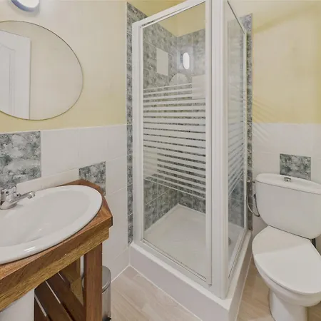 Maison Pour 4 Avec Terrasse En Centre-ville Holiday home *