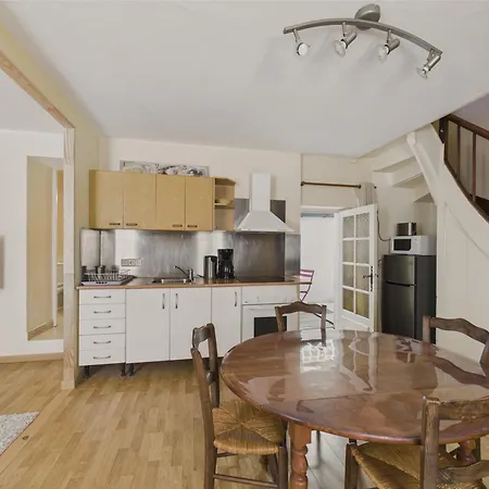 Maison Pour 4 Avec Terrasse En Centre-ville Holiday home *